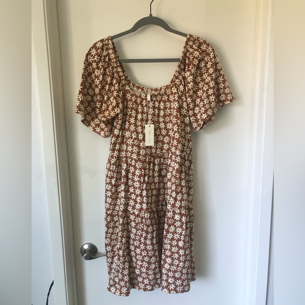 NWT Rylee and Cru adult daisy dress size Medium